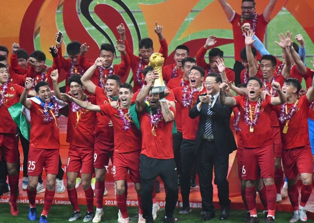 海港<a href='https://www.hljgz.cn/news/tag/413.html'>夺冠</a>，感恩有你 ：球迷是冠军背后的力量